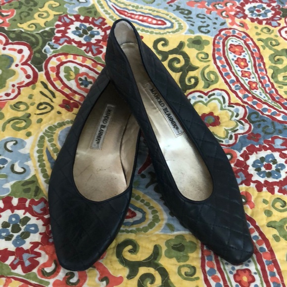 Manolo Blahnik Shoes - Dark navy Manila Blahnik flats . Quilted leather